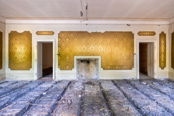Fireplace Demolition in Lincoln