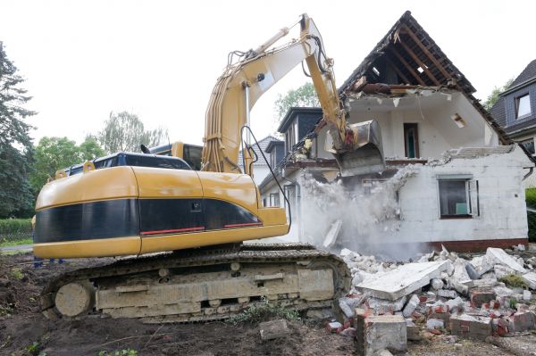 Home Demolition Service in Lincoln