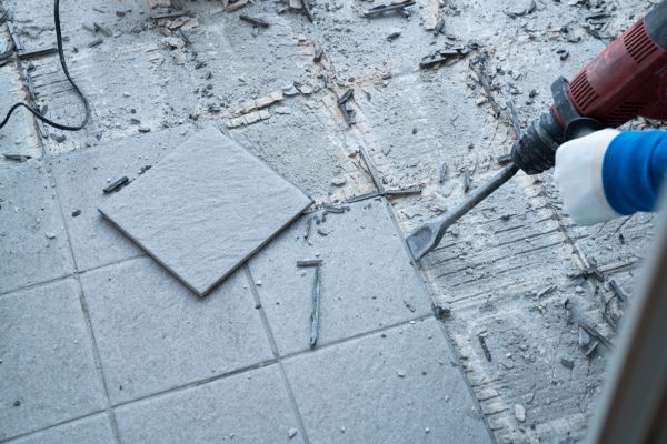Flooring Removal Service in Lincoln