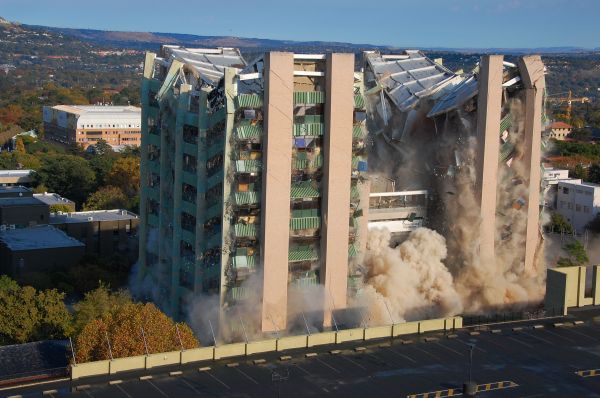 Building Removal in Lincoln