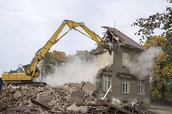 House Wrecking in Lincoln
